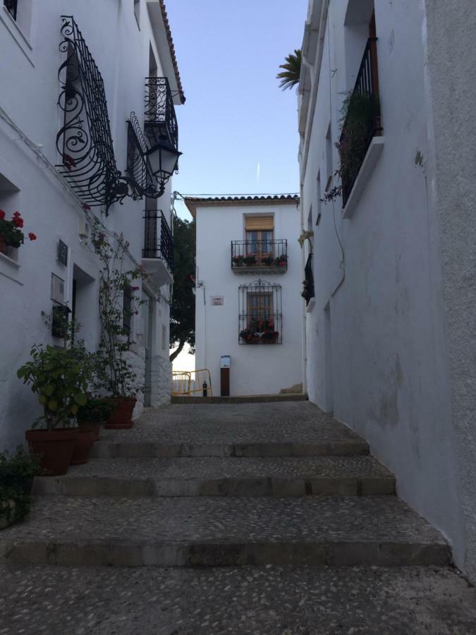 Altea, Callejeando Por Su Casco Antiguo. Exterior foto