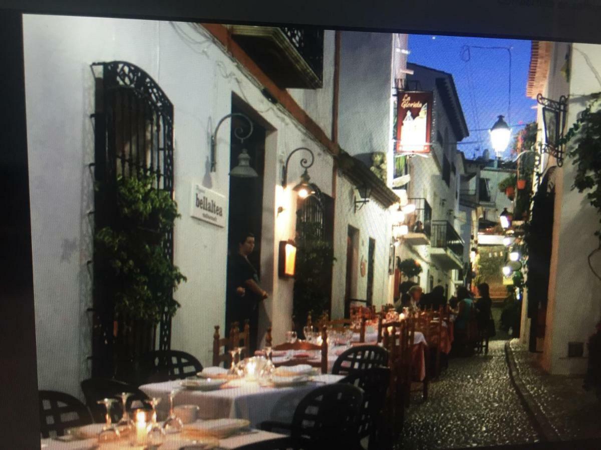 Altea, Callejeando Por Su Casco Antiguo. Exterior foto